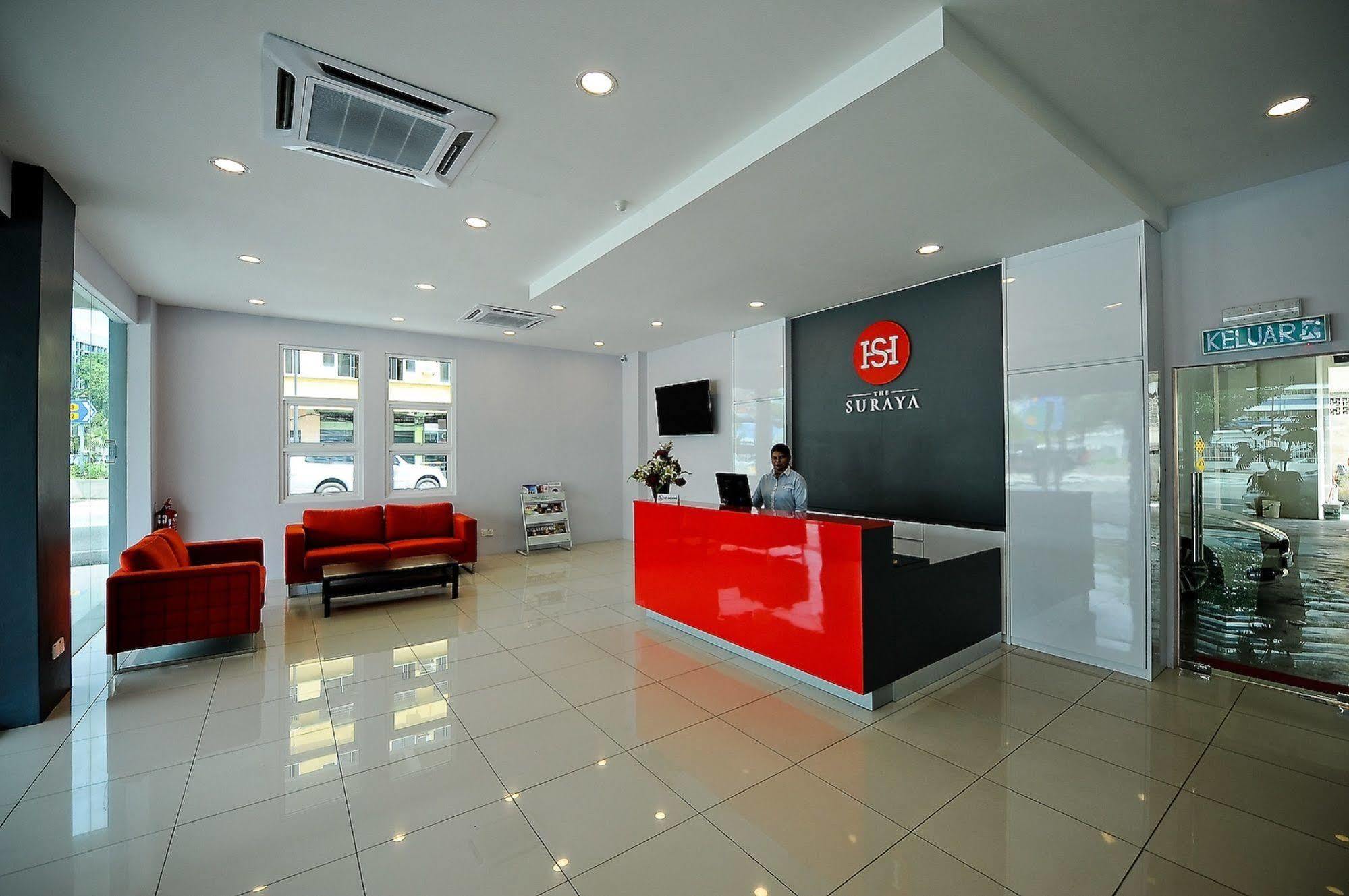 Oyo 232 The Suraya Hotel Kuantan Exterior foto